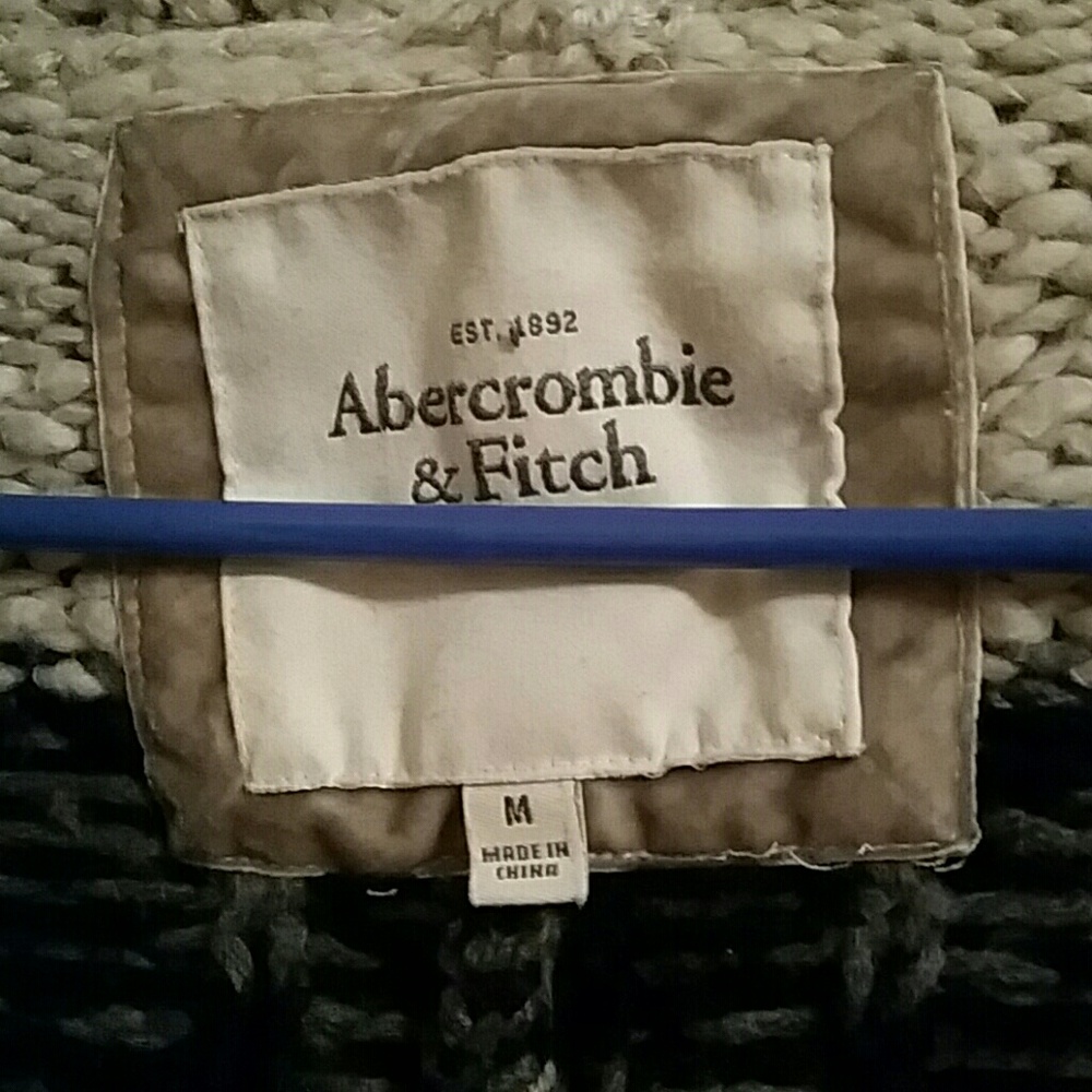 Sweater - Picture 2 of 3